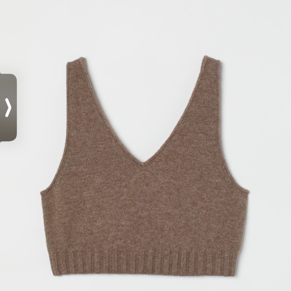 Fine knit crop sweater vest